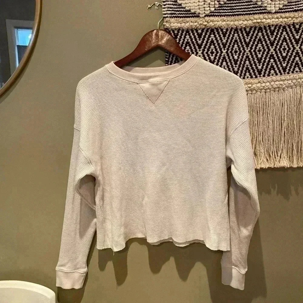 ABERCROMBIE AND FITCH CREAM WHITE WAFFLE LONG SLEEVE CROP SIZE S